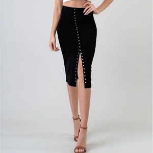 Snap Tape Black Midi Skirt